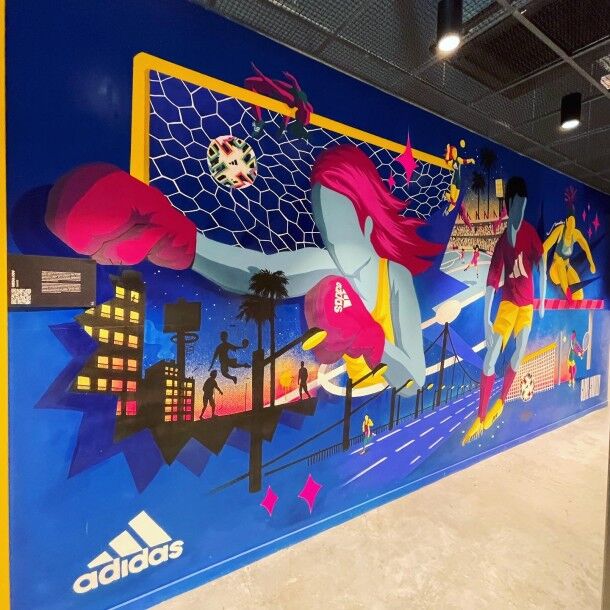 Adidas • mural dans un magasin officiel (Claye-Souilly)