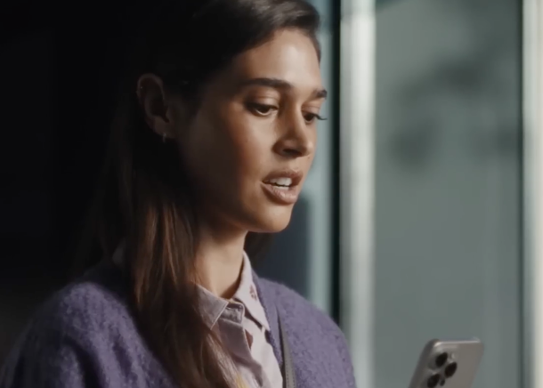 TINDER _ MOODTAPE  ( The right swipe )