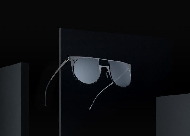 EYEWEAR