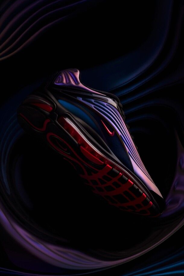 NIKE