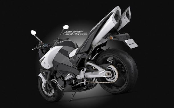 Suzuki B-King 1300